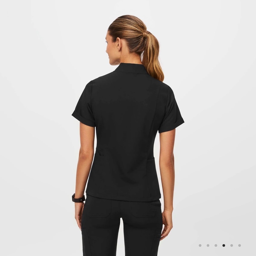 FIGS Inala Slim Scrub Top - Picture 3 of 5
